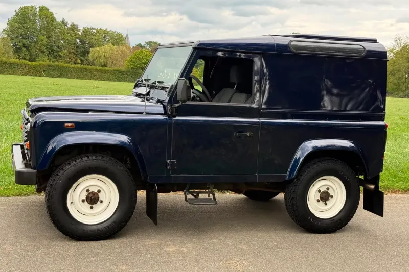 Land Rover Defender (2004)