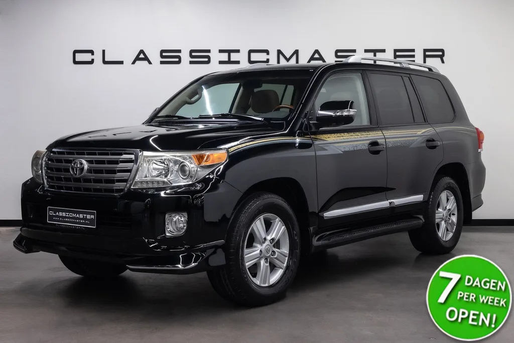 Toyota Land Cruiser V8 (2012) — foto 1