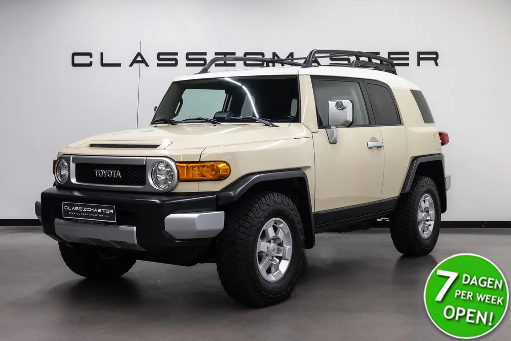 Toyota FJ Cruiser (2009) — foto 1