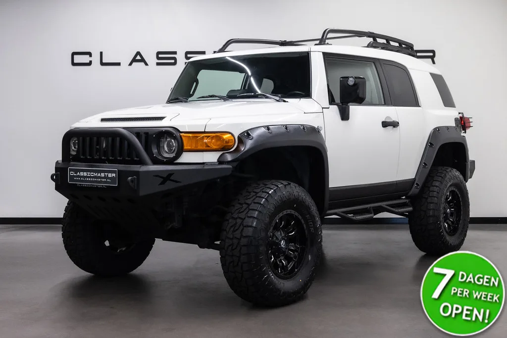 Toyota FJ Cruiser (2007) — foto 1