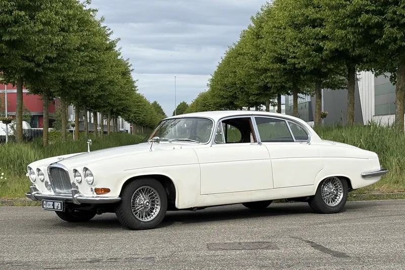 Jaguar MK 10 (1963)