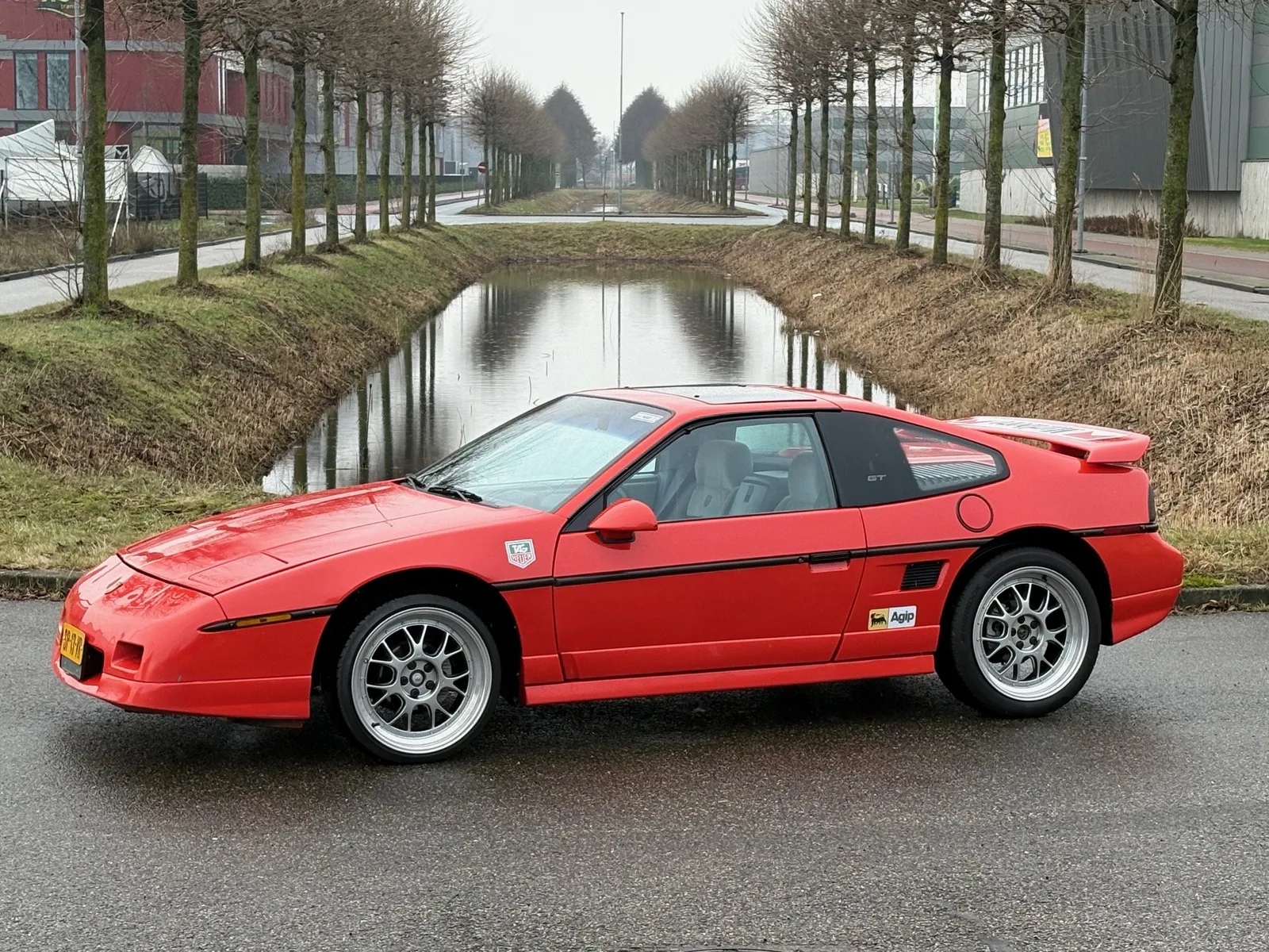 Pontiac Fiero (1987) — foto 1