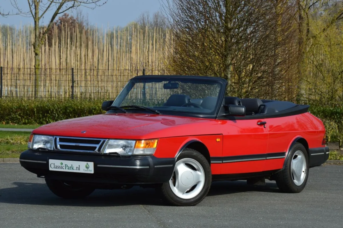 Saab 900 (1993) — foto 1