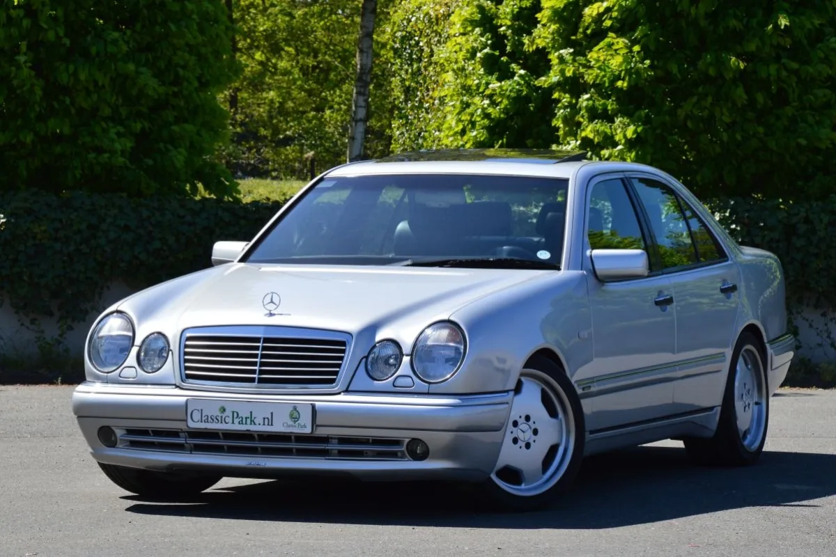 Mercedes-Benz E-Klasse (1996) — foto 1