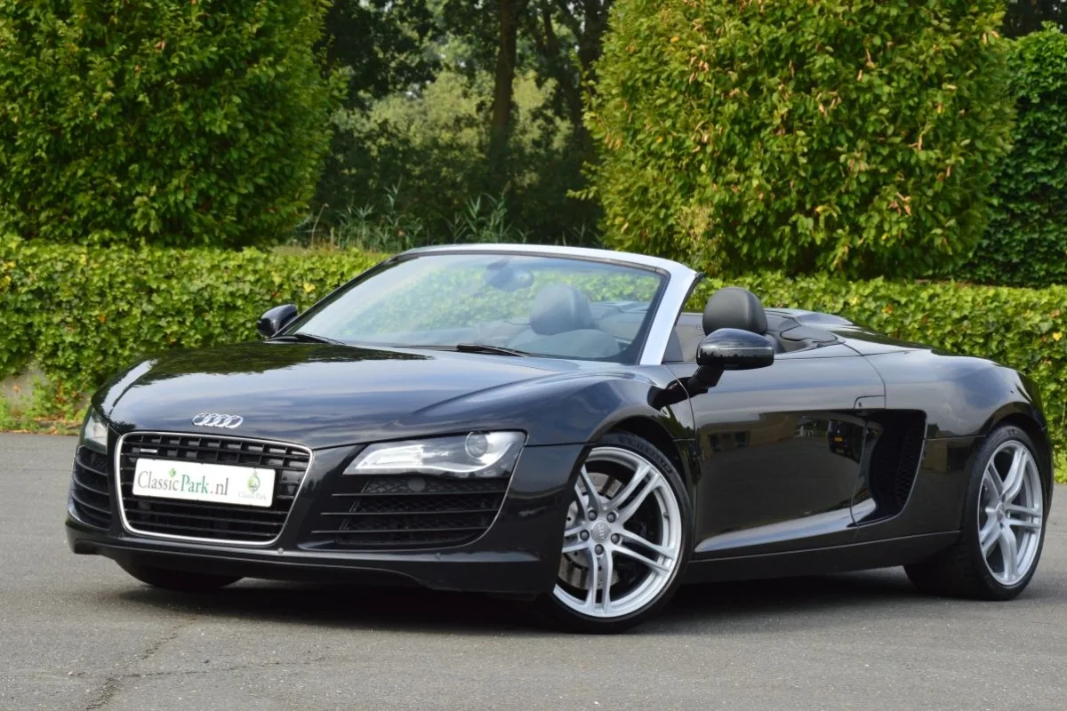 Audi R8 (2011) — foto 1