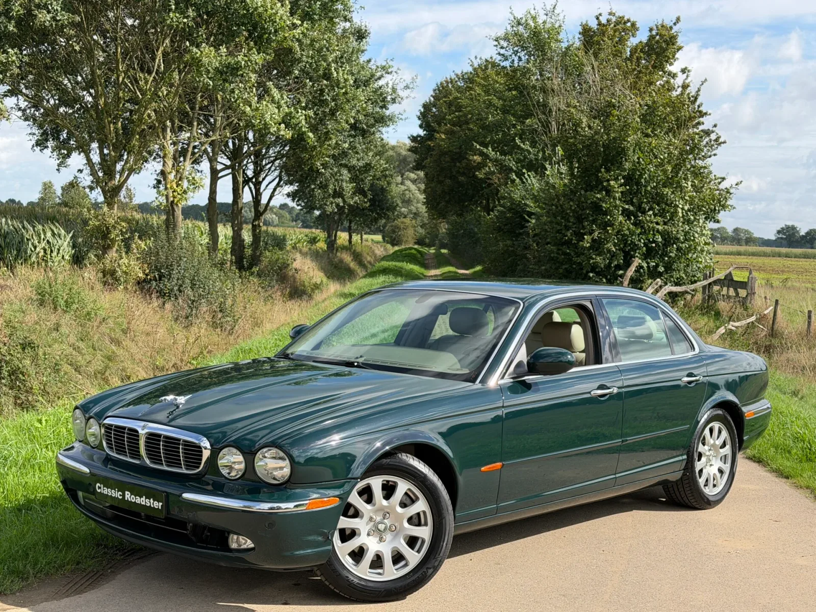 Jaguar XJ (2003) — foto 1