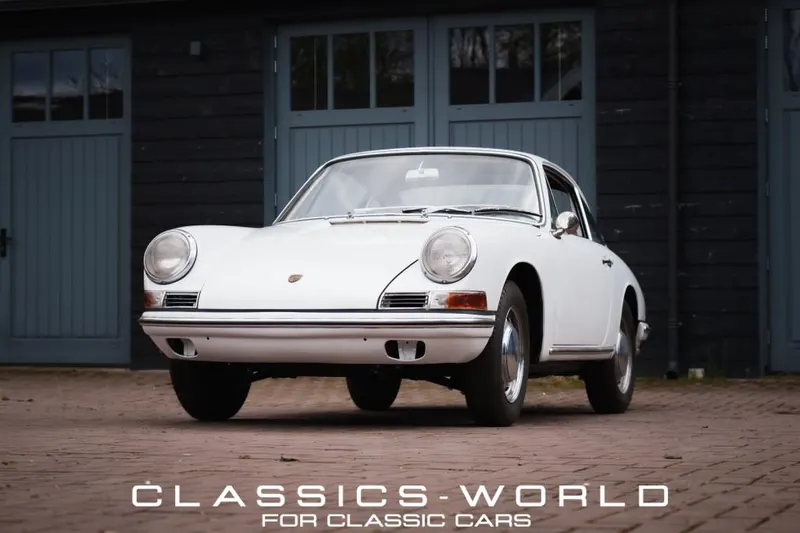 Porsche 911 (1965)
