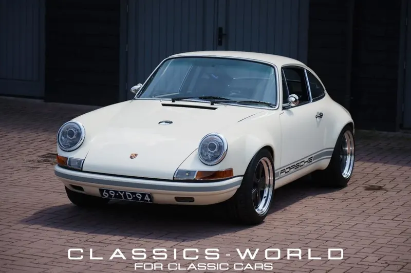 Porsche 911 (1976)