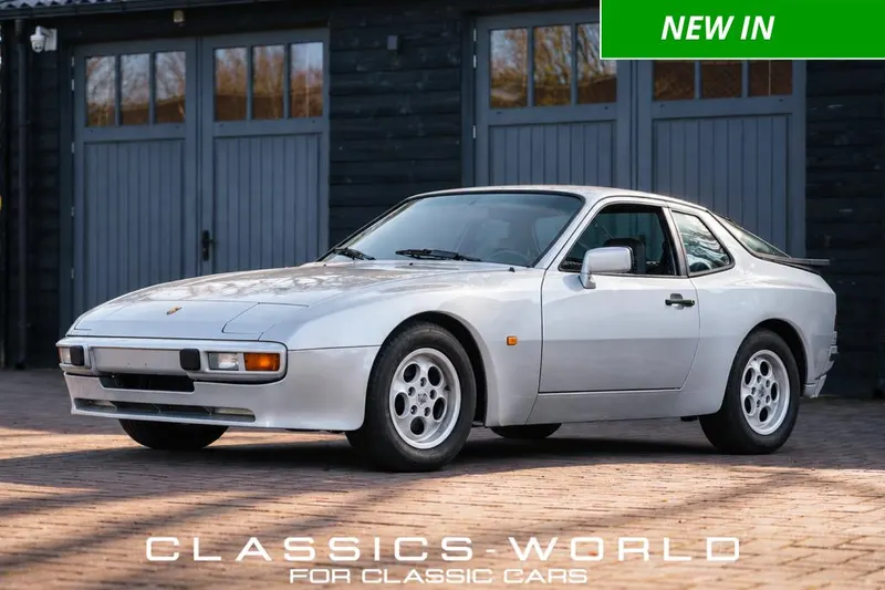 Porsche 944 (1980)