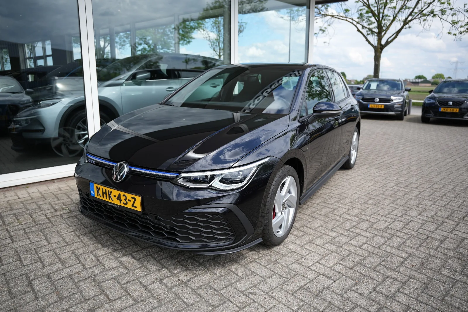 Volkswagen Golf (2022) — foto 1
