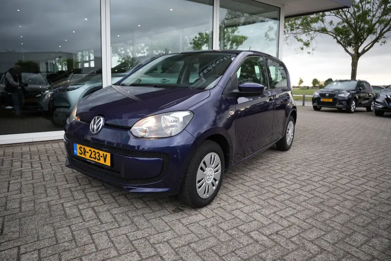 Volkswagen Up! (2016)