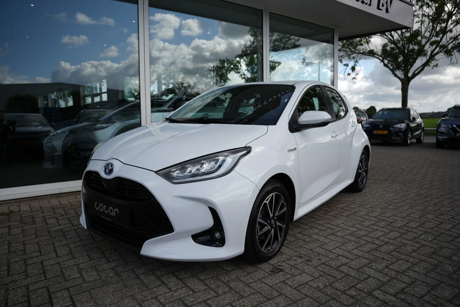 Toyota Yaris (2021) — foto 1