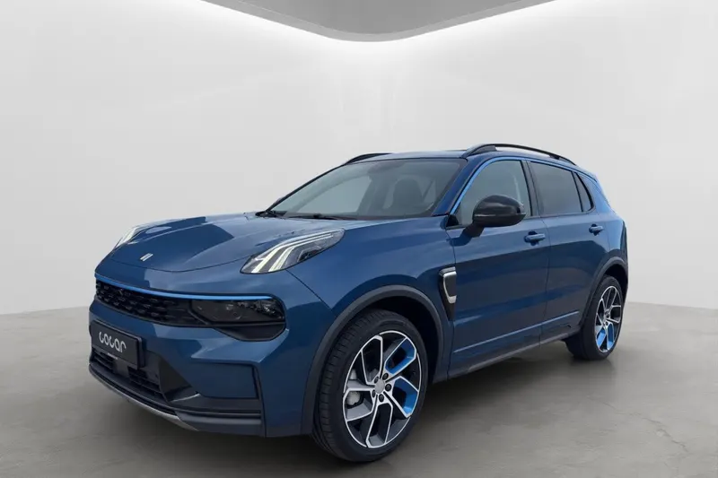 Lynk & Co 01 (2022)