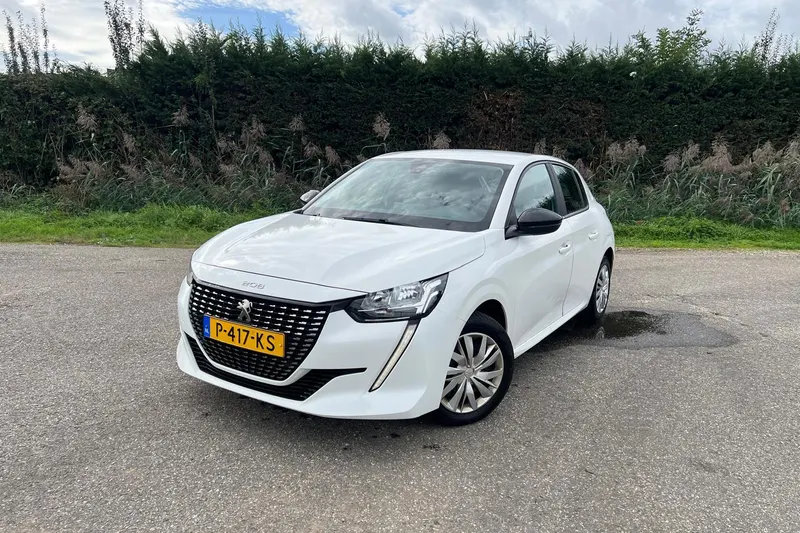 Peugeot 208 (2022)