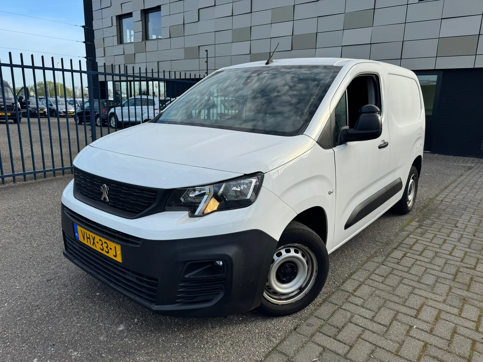 Peugeot Partner (2021) — foto 1
