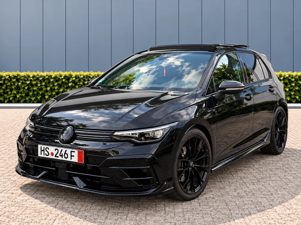 Volkswagen Golf (2025) — foto 1