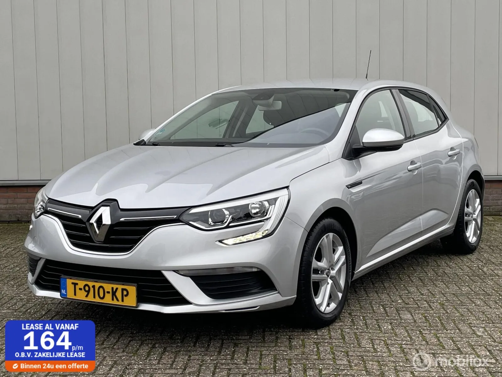Renault Mégane (2017) — foto 1