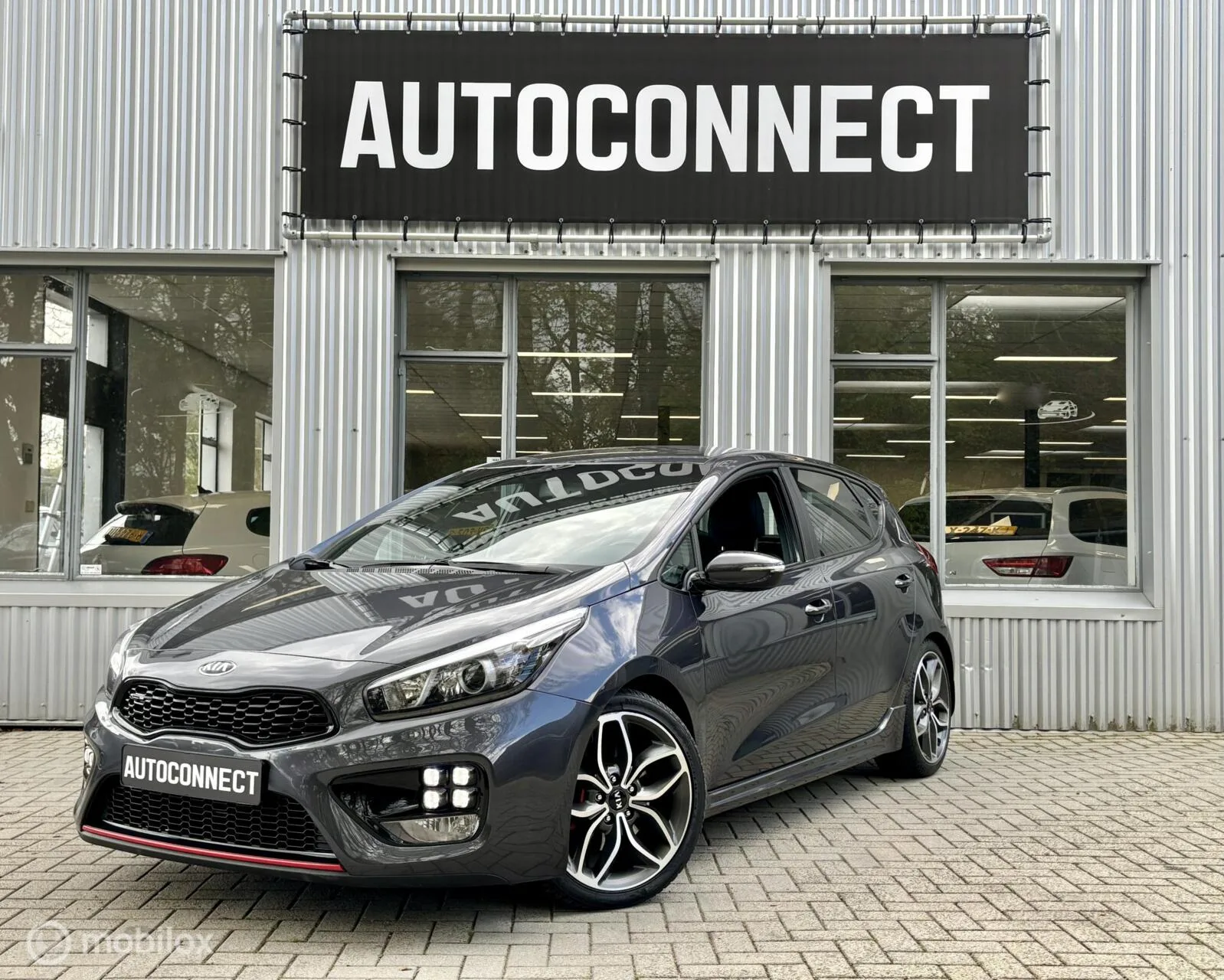 Kia Ceed (2018) — foto 1
