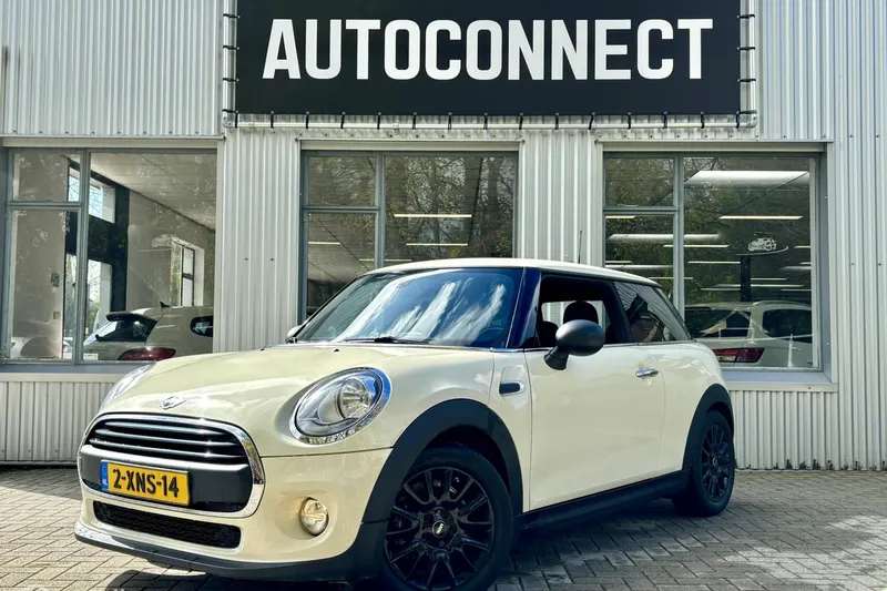 MINI One (2014)