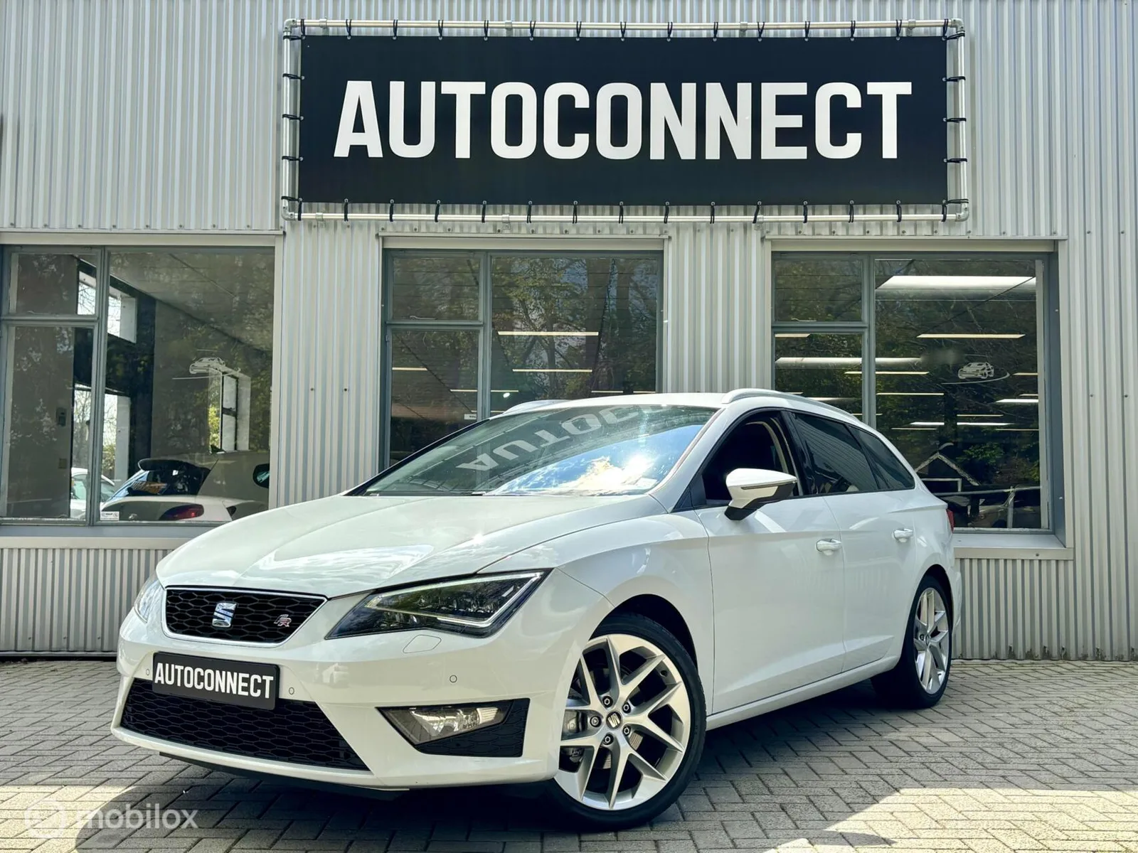 SEAT Leon (2016) — foto 1