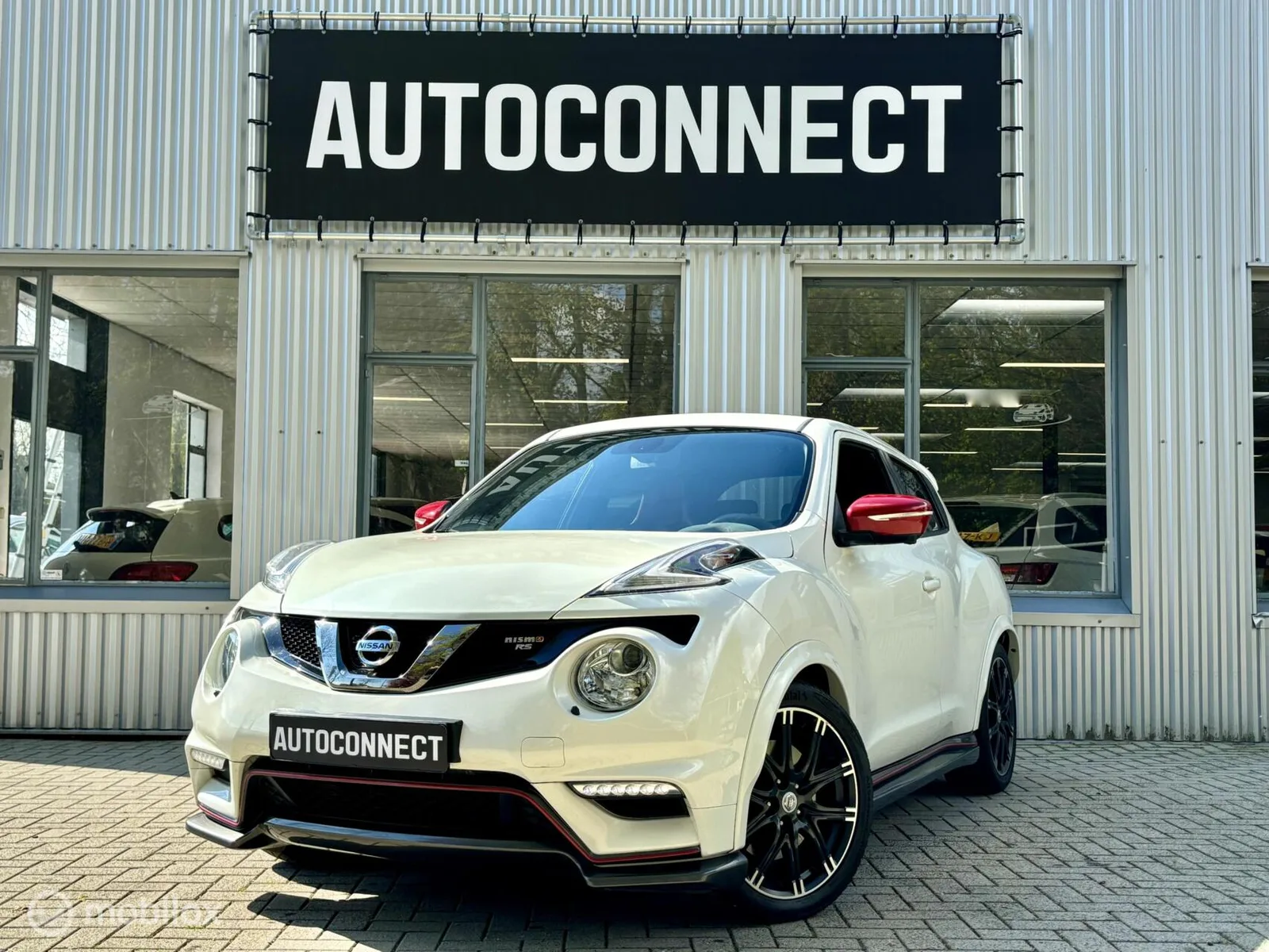 Nissan Juke (2015) — foto 1