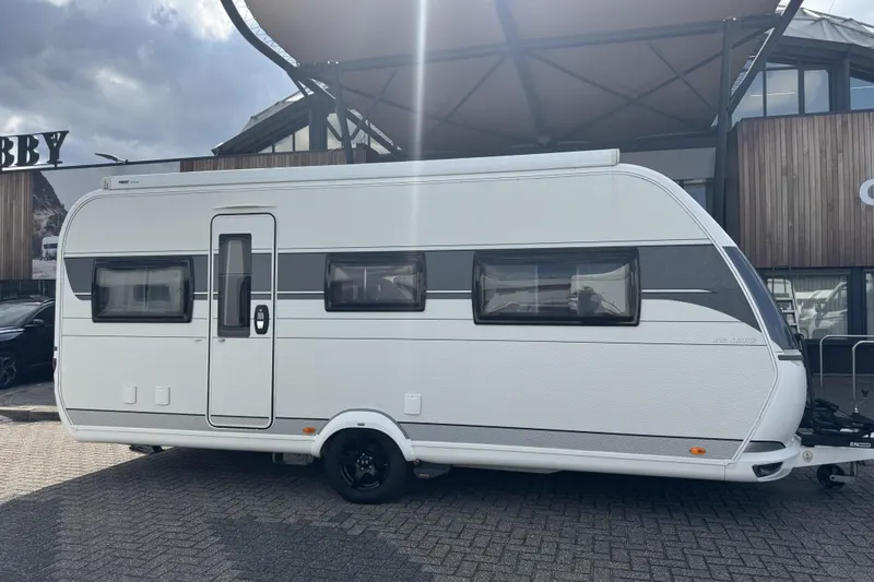 Hobby De Luxe (2021)