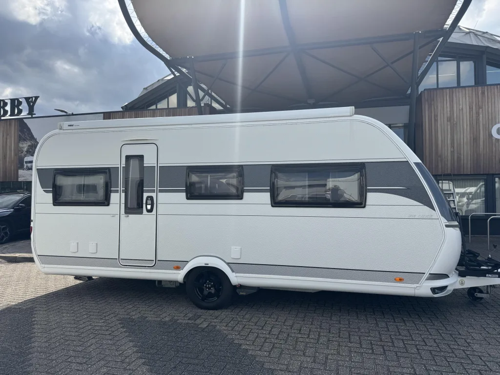 Hobby De Luxe (2021) — foto 1