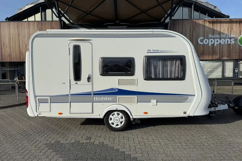Hobby De Luxe (2009)