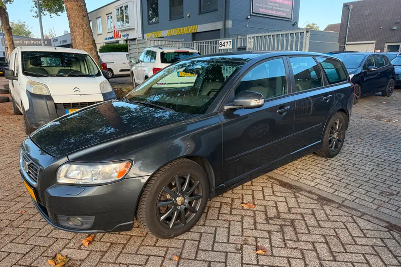 Volvo V50 (2010)