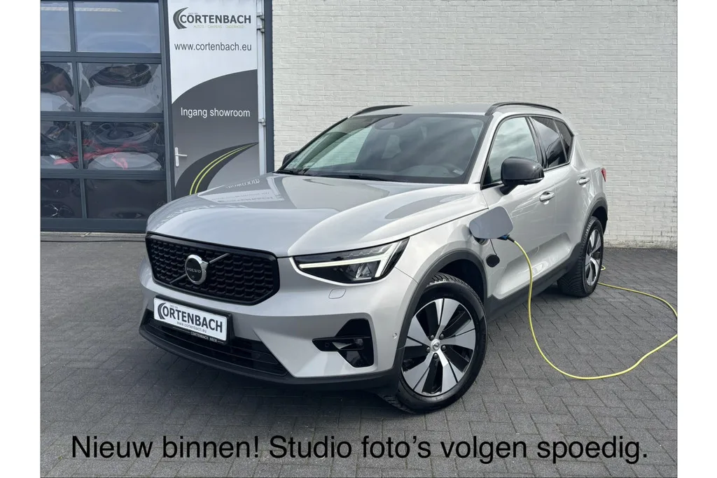 Volvo XC40 (2022) — foto 1
