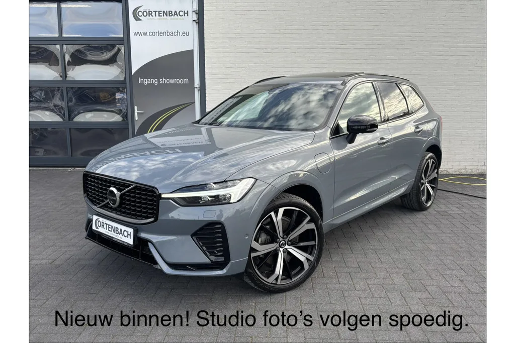 Volvo XC60 (2022) — foto 1