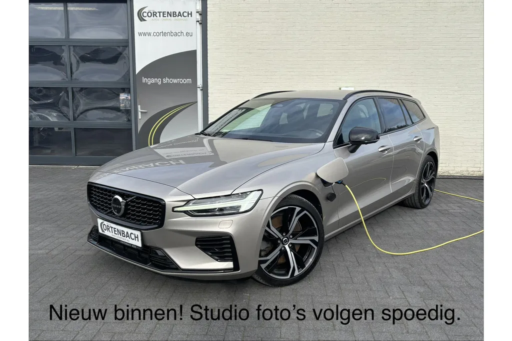 Volvo V60 (2024) — foto 1