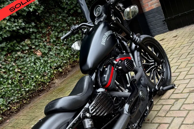 Harley-Davidson Sportster 883 (2015)