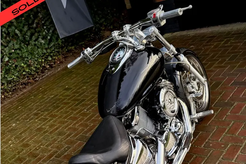 Yamaha XVS1100 Classic bobber widetire (2002)