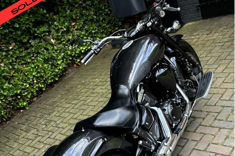 Yamaha XVS1300 Midnight Star custom (2007)