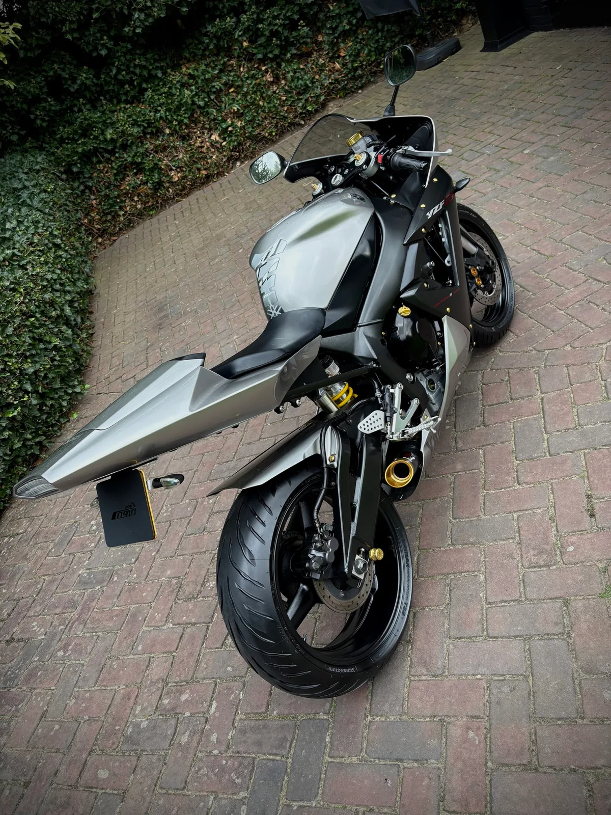 Yamaha YZF-R1 (2004) — foto 1