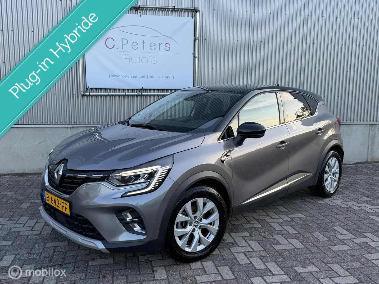 Renault Captur (2022) — foto 1