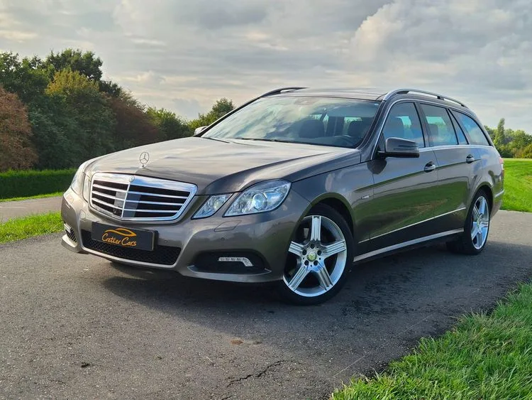 Mercedes-Benz E-Klasse (2011) — foto 1