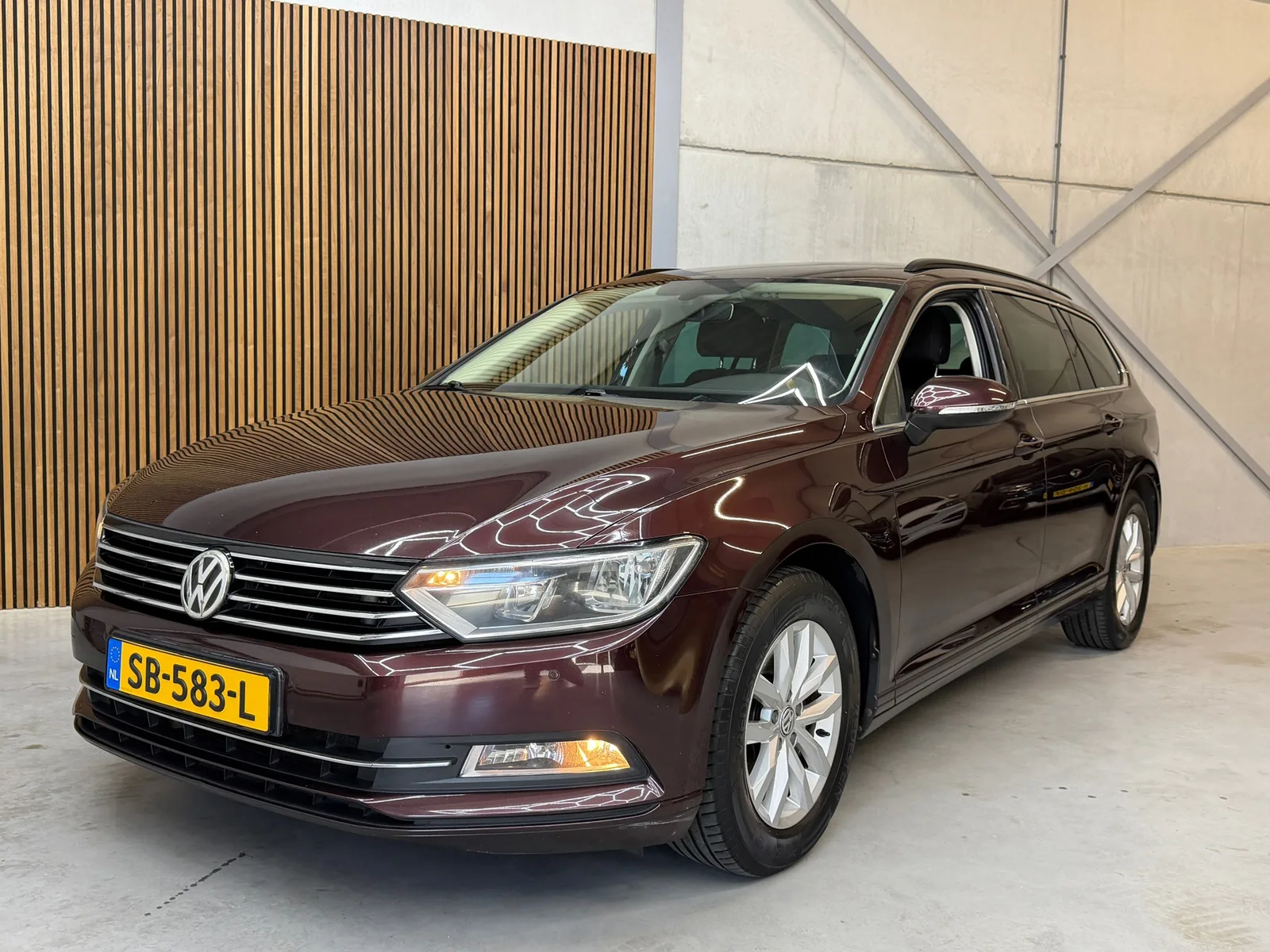 Volkswagen Passat (2015) — foto 1