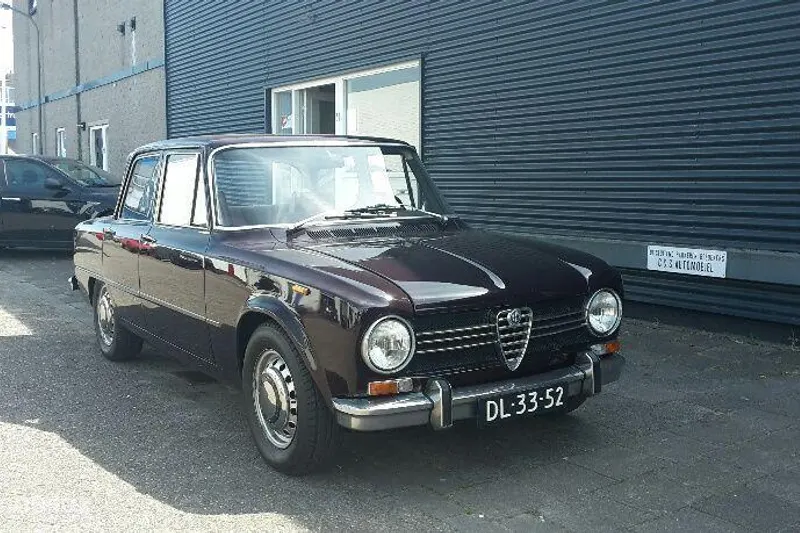 Alfa Romeo Giulia (1971)