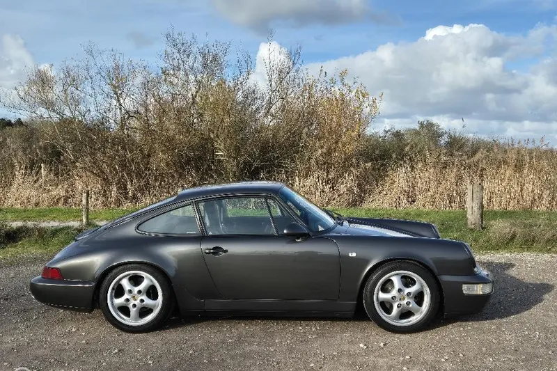 Porsche 911 (1990)