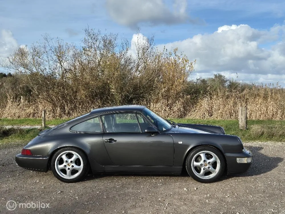 Porsche 911 (1990) — foto 1