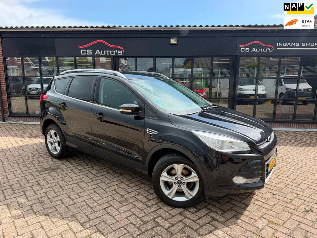 Ford Kuga (2015) — foto 1