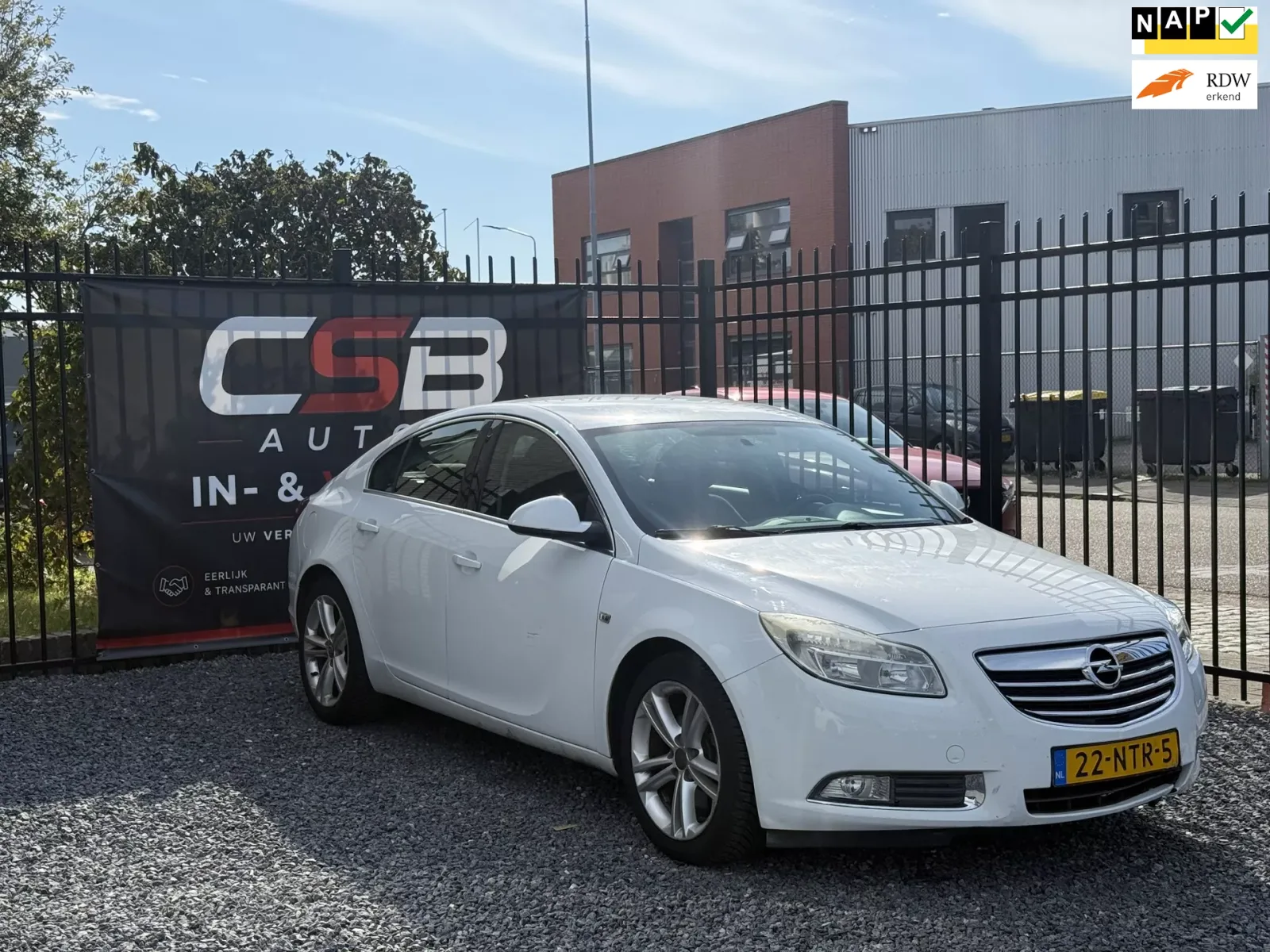 Opel Insignia (2010) — foto 1