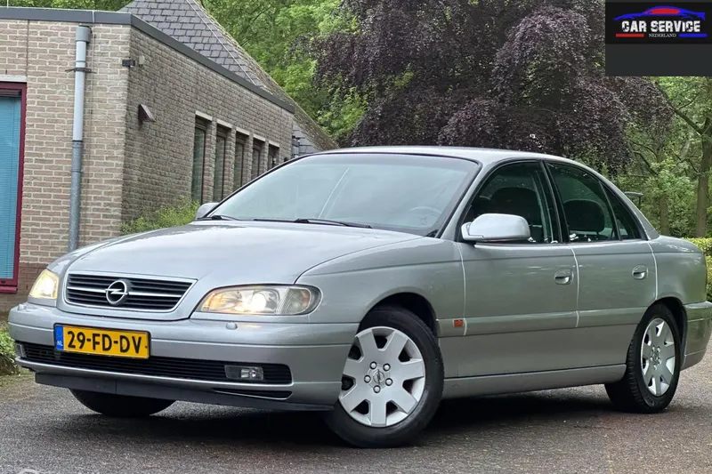 Opel Omega (2000)