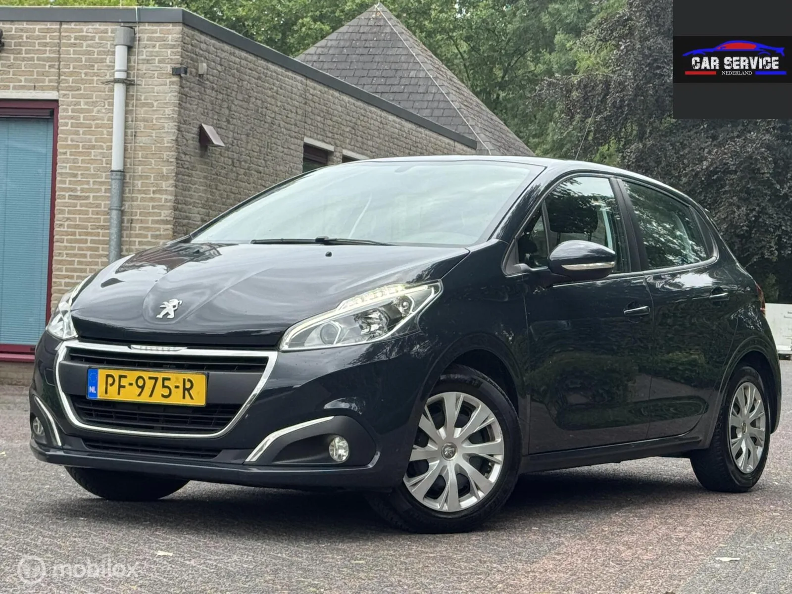 Peugeot 208 (2017) — foto 1