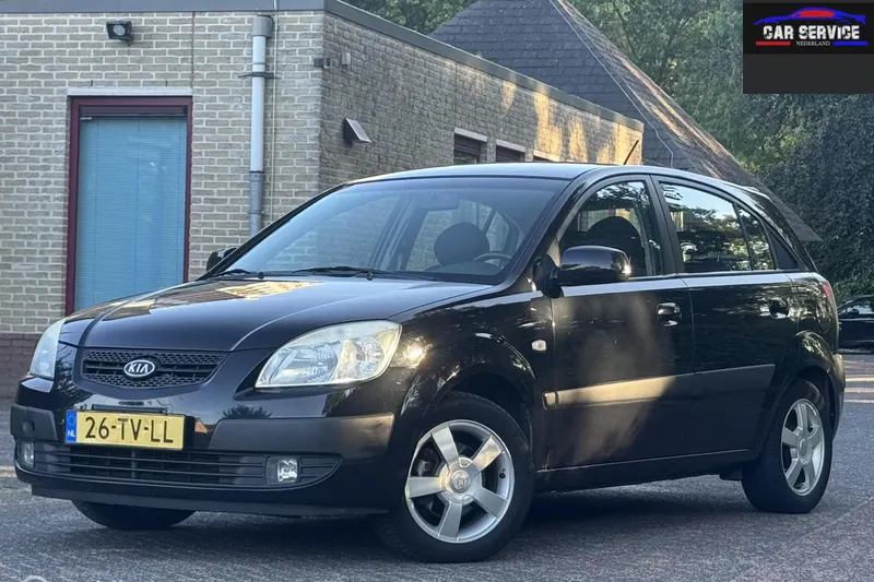 Kia Rio (2007)