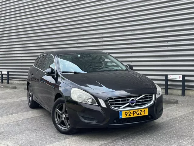 Volvo V60 (2011) — foto 1