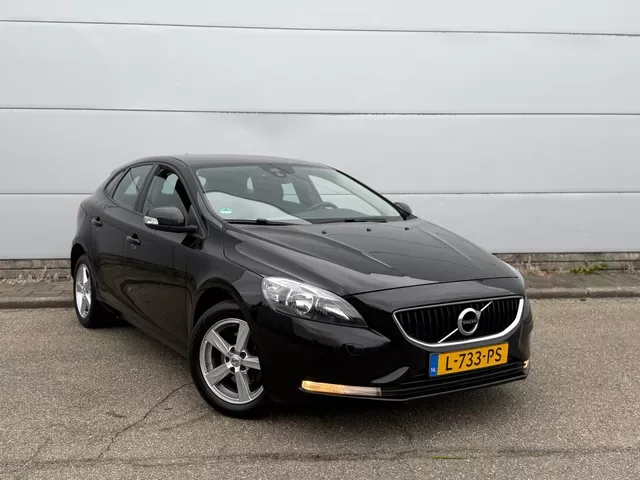 Volvo V40 (2017) — foto 1