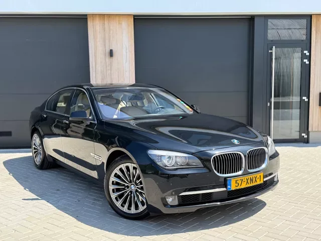 BMW 7-Serie (2012) — foto 1